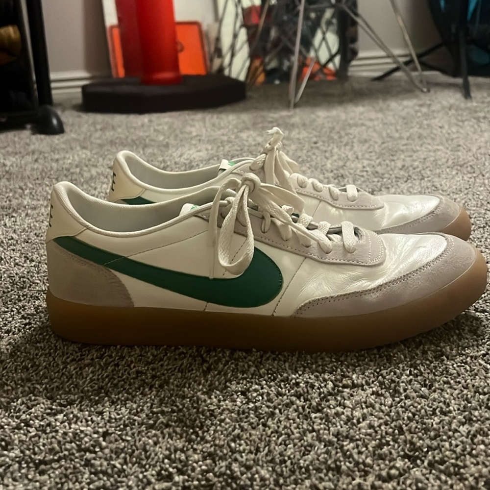 Nike shoes size 11 men’s